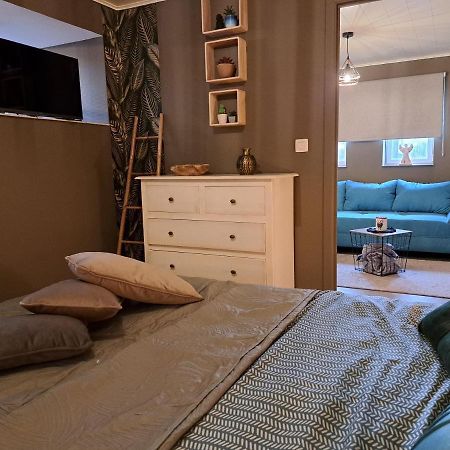 Aux Champs Des Cloches Appartement Houffalize Buitenkant foto