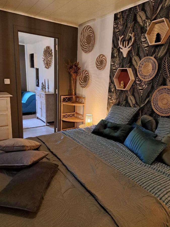 Aux Champs Des Cloches Appartement Houffalize Buitenkant foto